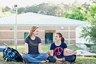 《黑帝斯》风格《圣杯誓约》现已推出限时试玩版